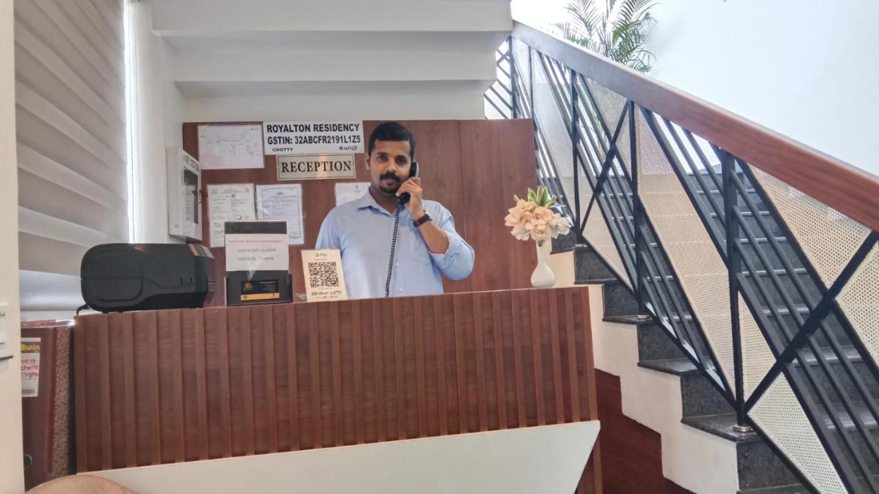 Hotel Royalton Residency Mundakāyam Exteriér fotografie