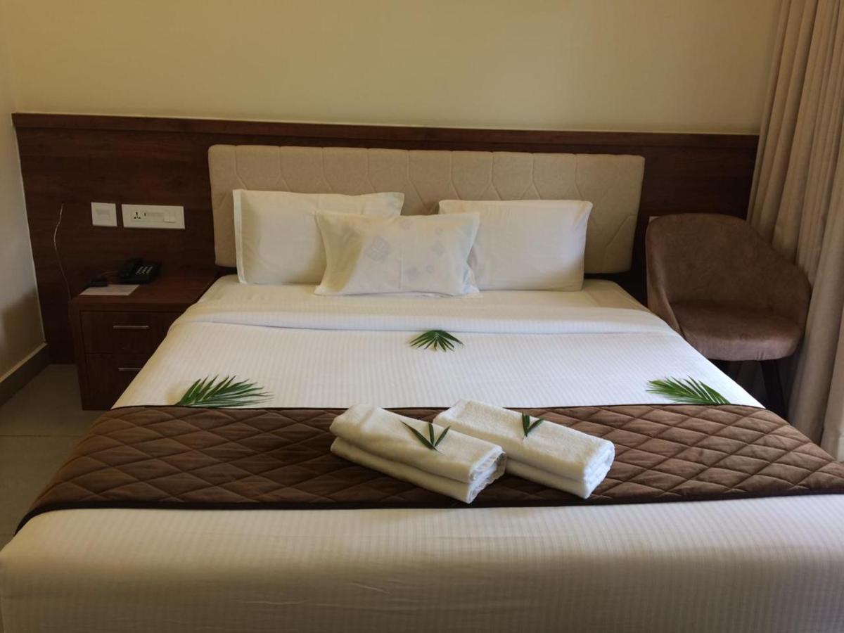 Hotel Royalton Residency Mundakāyam Exteriér fotografie
