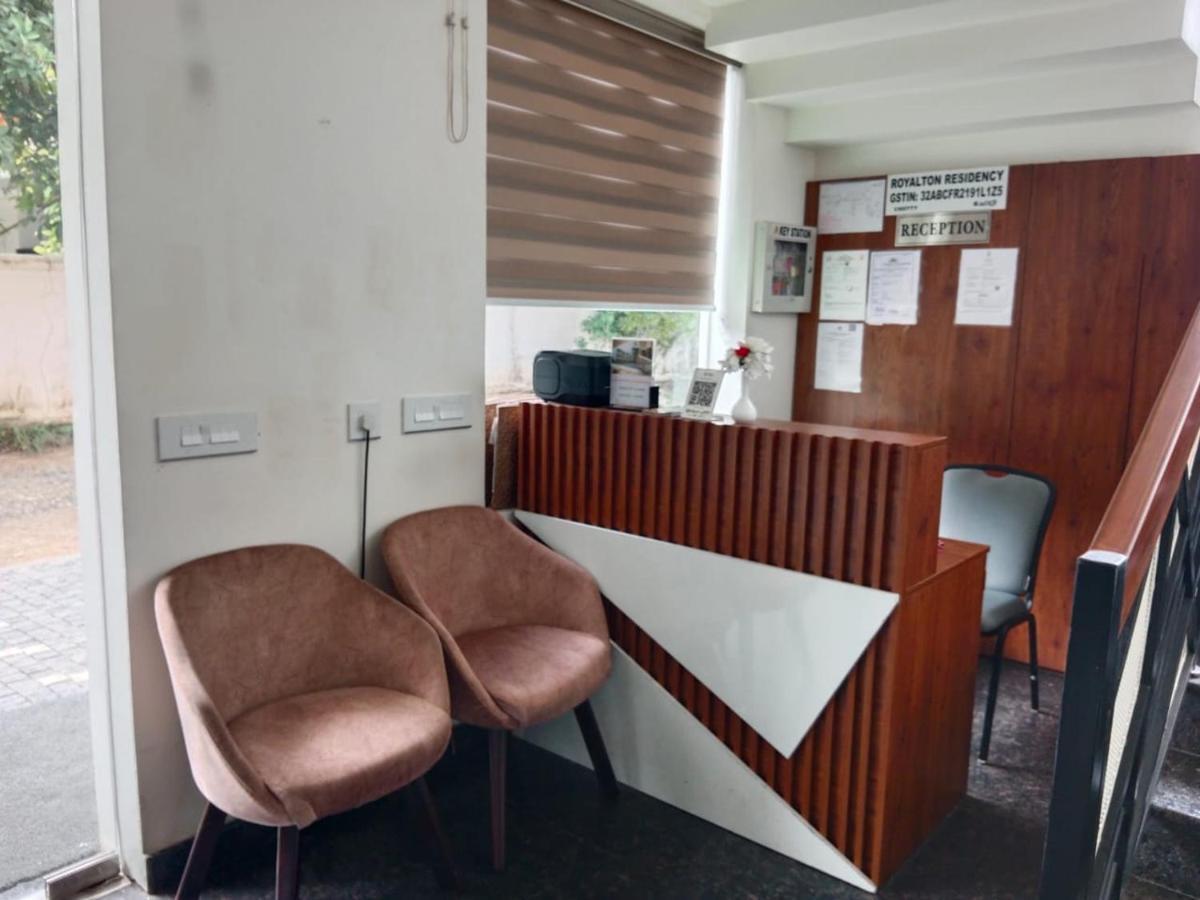 Hotel Royalton Residency Mundakāyam Exteriér fotografie