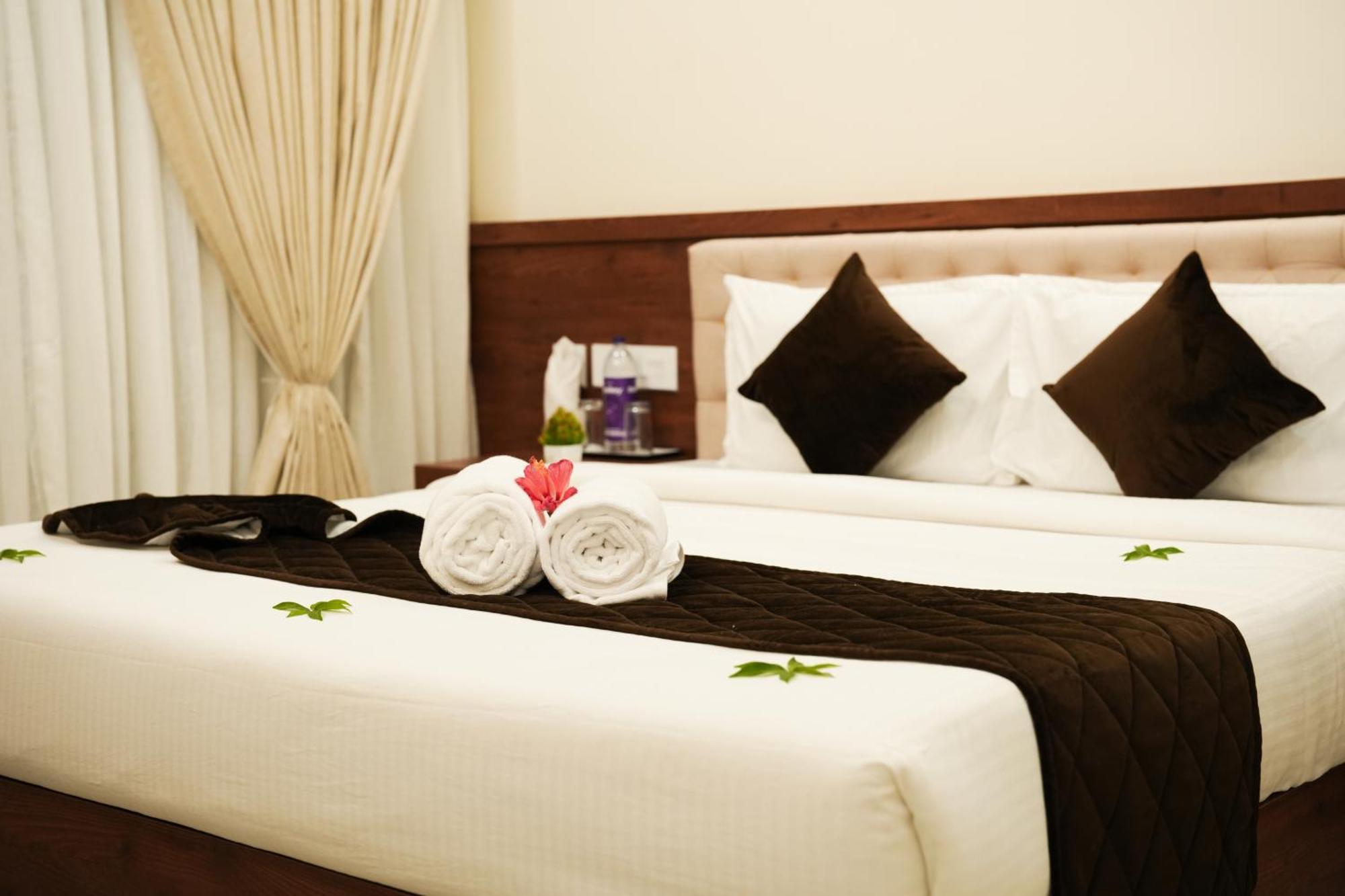 Hotel Royalton Residency Mundakāyam Exteriér fotografie
