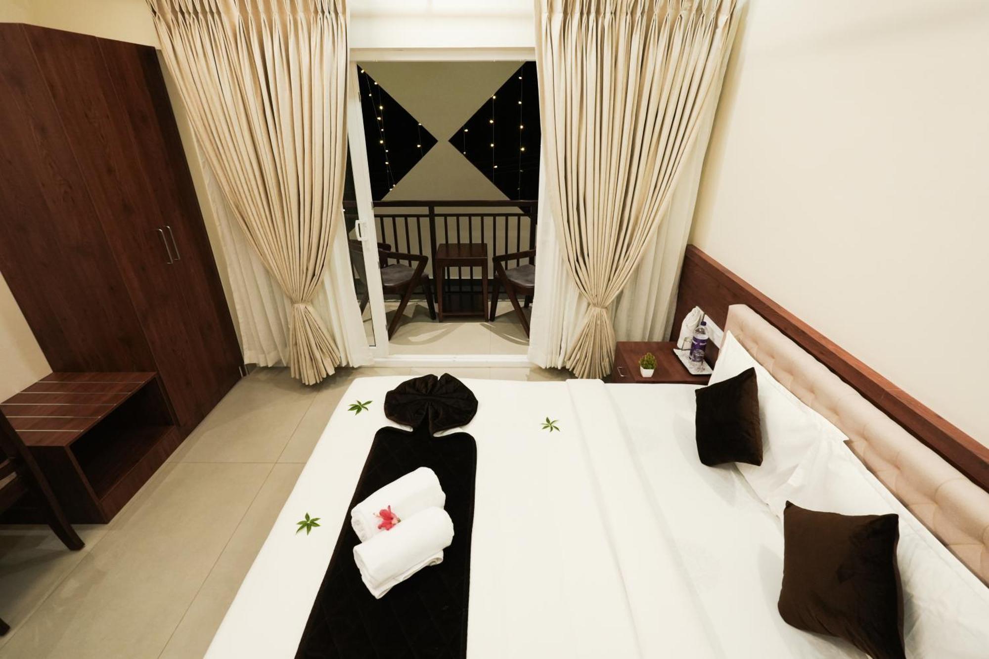 Hotel Royalton Residency Mundakāyam Exteriér fotografie